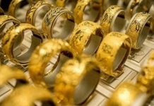 Vàng thế giới giảm hơn 1% và rớt mốc 2,000 USD/oz