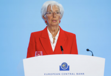 ECB hạ lãi suất, giảm dự báo lạm phát
